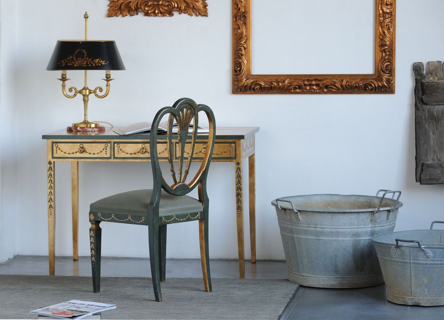 Кабинет Patina Rossetti Chair & Arundel Table