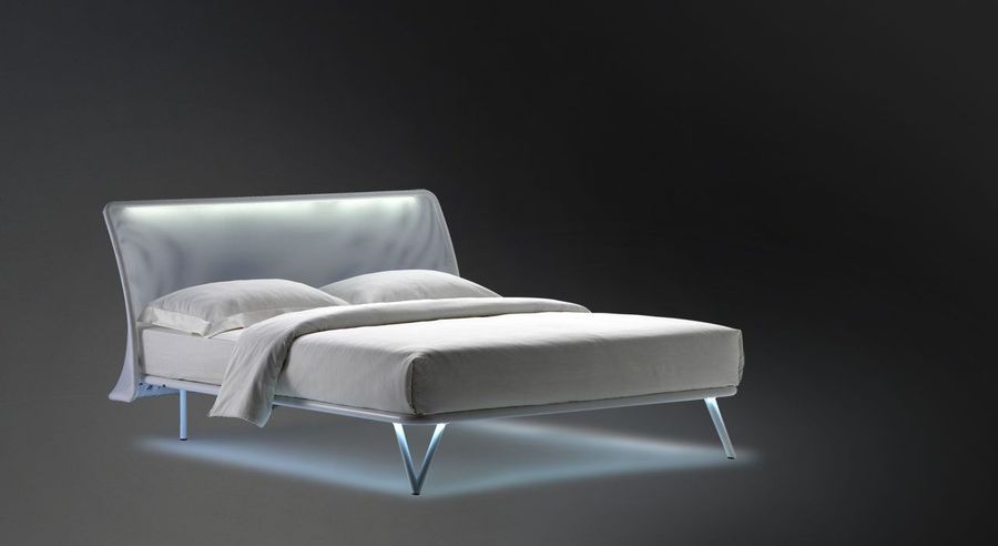 Двуспальная кровать с подсветкой Flou Essentia