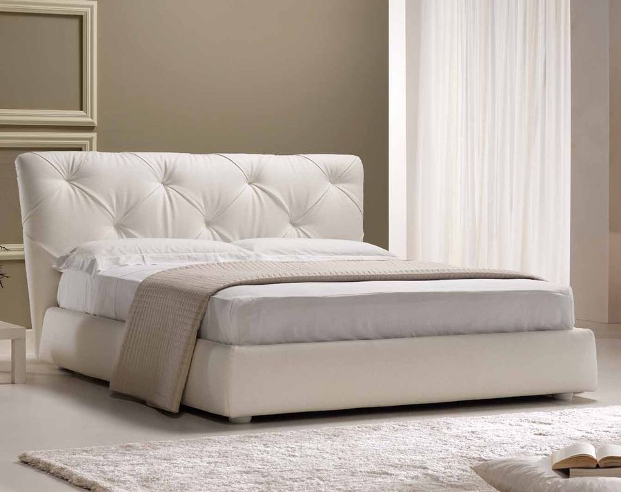 Классическая кровать Bedding Daisy
