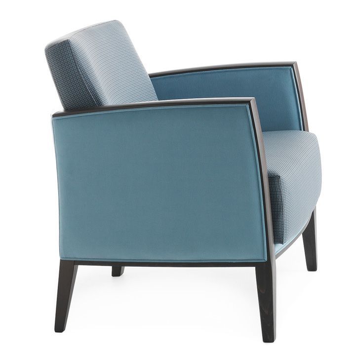 Дизайнерское кресло Montbel Newport 01841