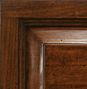 Antiqued brown walnut tint