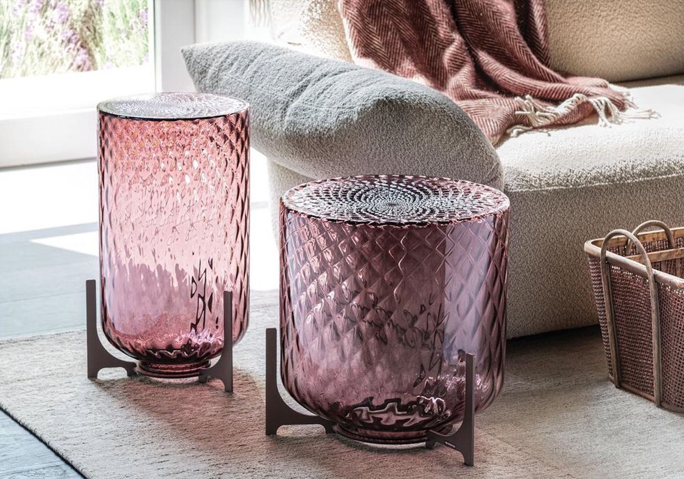 Прозрачный акцент: 14 дизайнерских столиков из стекла