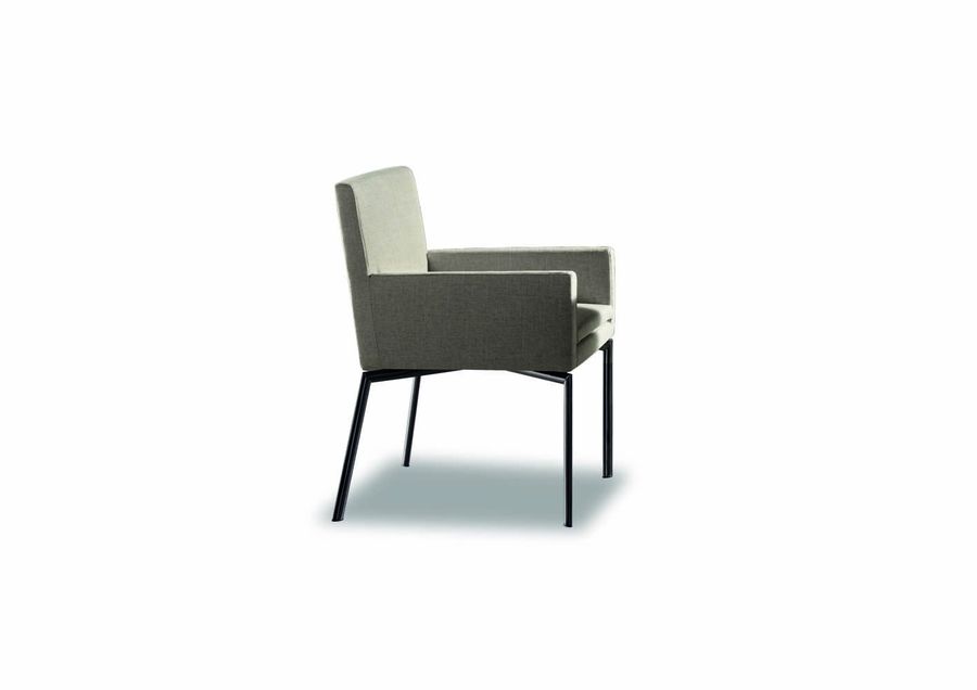 Обеденный стул, стул с подлокотниками Minotti Manet