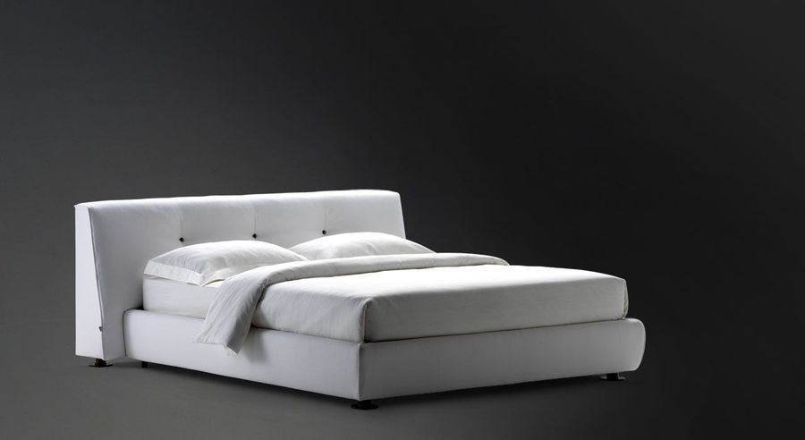 Кровать с мягким изголовьем Flou Stil Novo