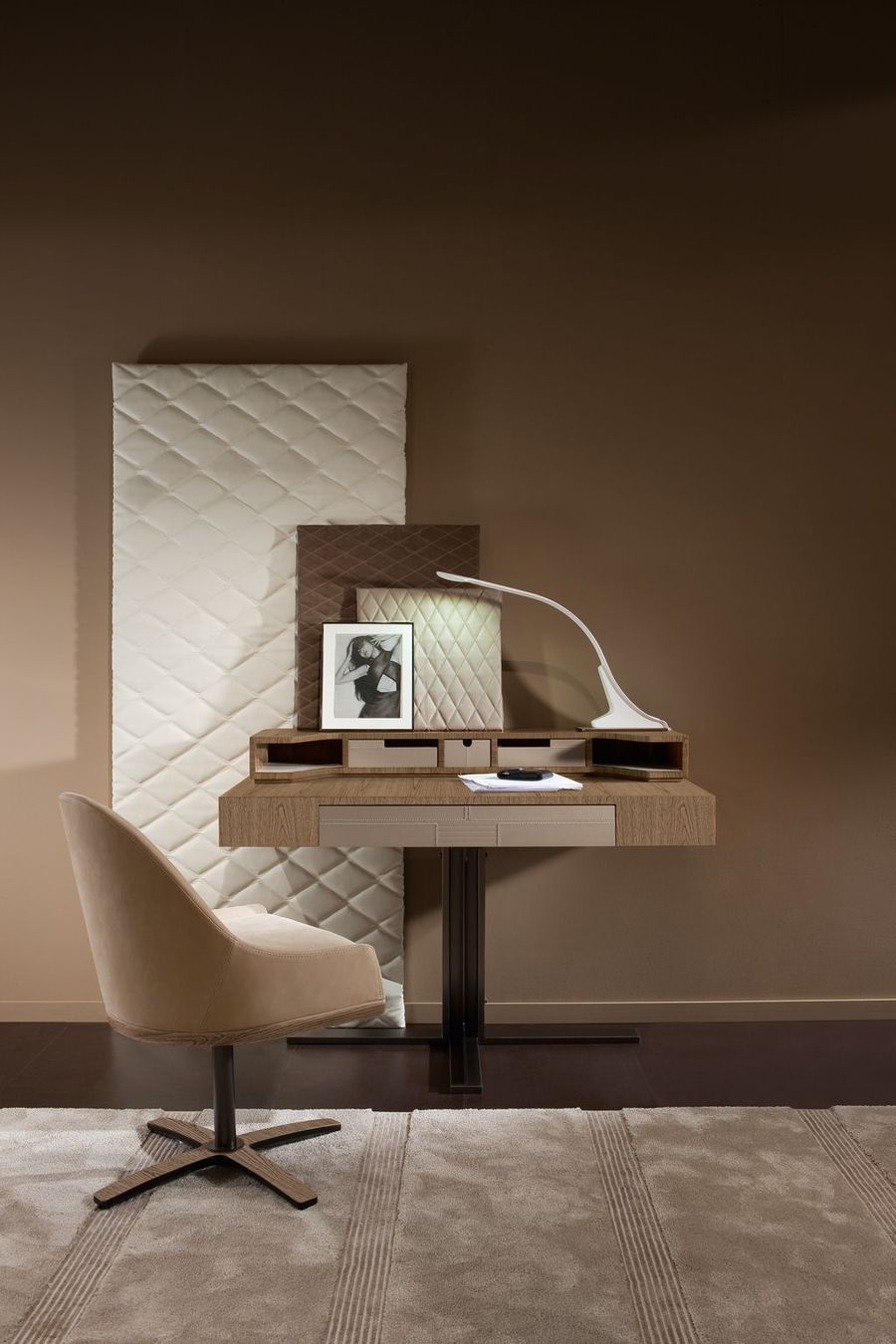  Письменный стол Mobilidea Vip 5124
