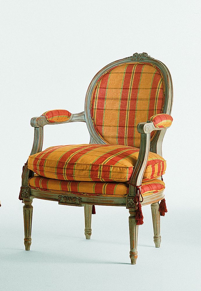 Кресло с овальной спинкой Fratelli Boffi 603