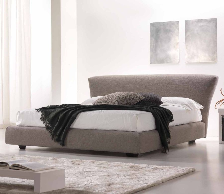 Кровать с мягким изголовьем Bedding Fancy