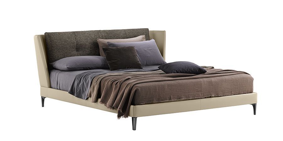 Удобная кровать Poltrona Frau Bretagne Bed