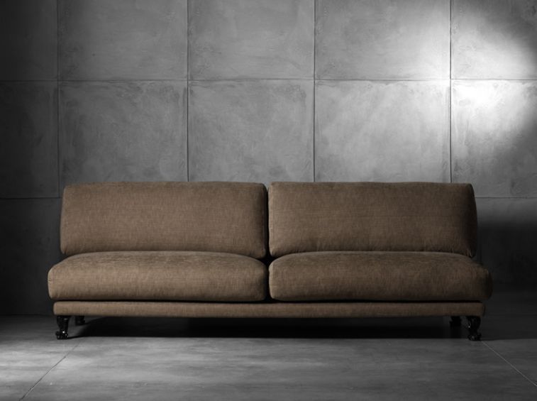 Трехместный диван Chelini Philip Sofa