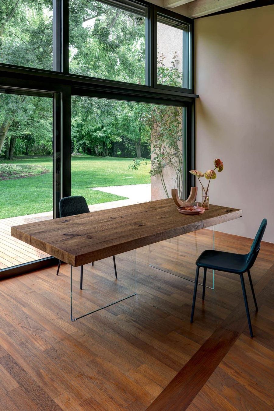Стильный стол Lago Air Table