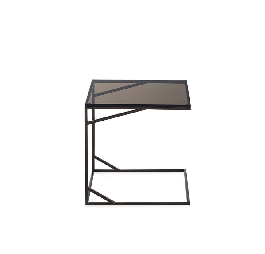 Графичный придиванный столик Roche Bobois Tribeca Occasional Table