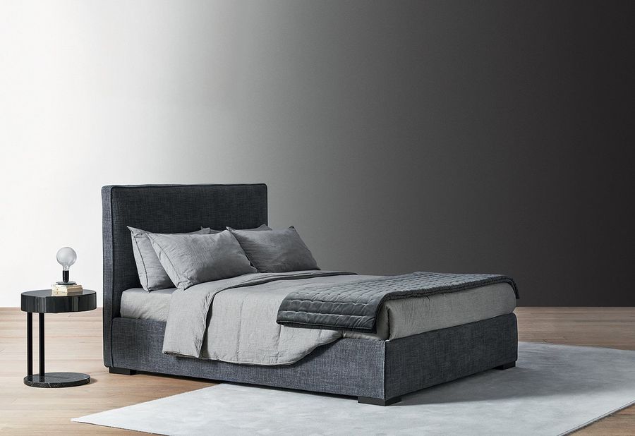 Стильная кровать Meridiani Stone Plus