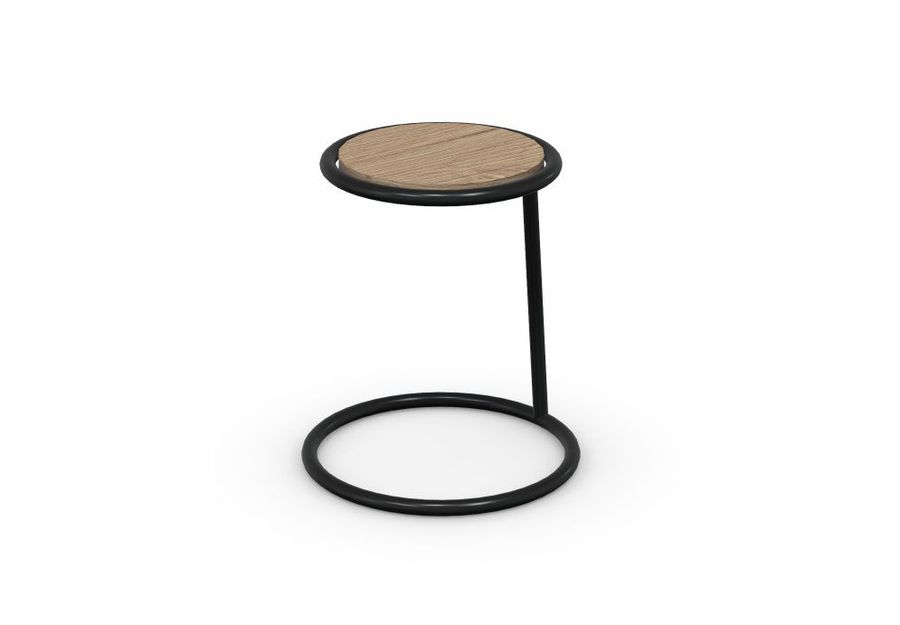 Отделка столика в наличии представлена в варианте P15 MATT BLACK P49W NATURAL OAK.