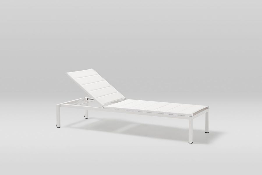 Уютный шезлонг Point Samoa Padded Sunbed