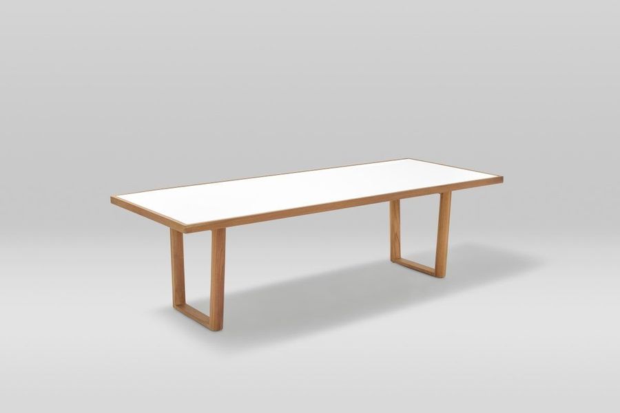 Обеденный стол Point Heritage Rectangular Dining Table