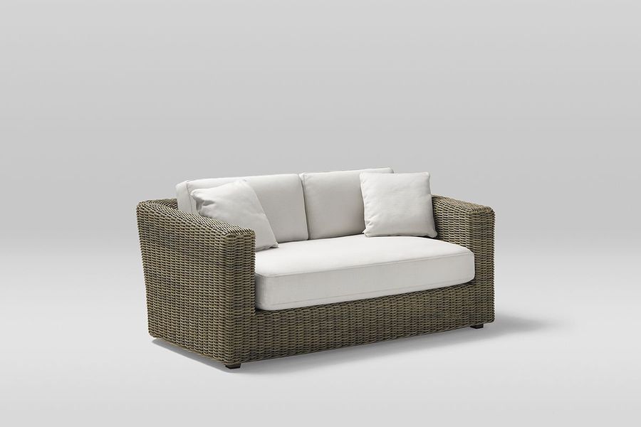 Современный диван Point Heritage 2 Seater Sofa