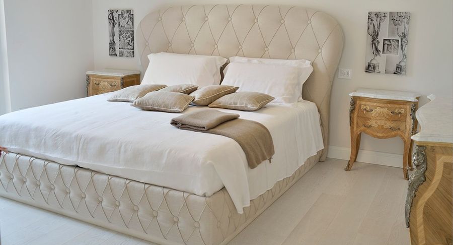 Элегантная кровать Annibale Colombo G1523