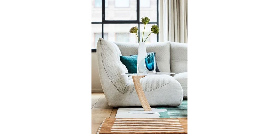 Придиванный столик Roche Bobois Leaf End Table