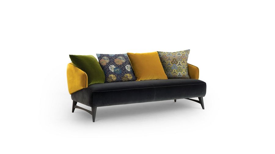 Изящный диван Roche Bobois Aries