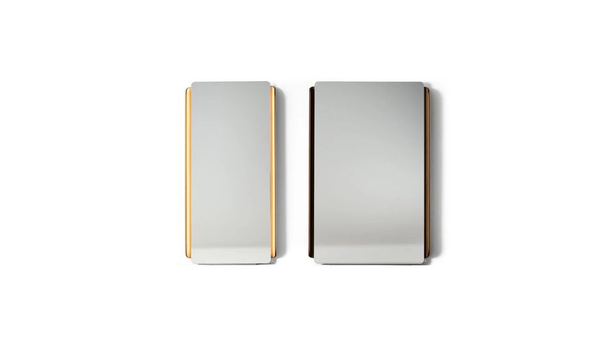 Стильное зеркало Bonaldo Olos mirror
