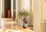 Яркая ваза Roche Bobois Jiku
