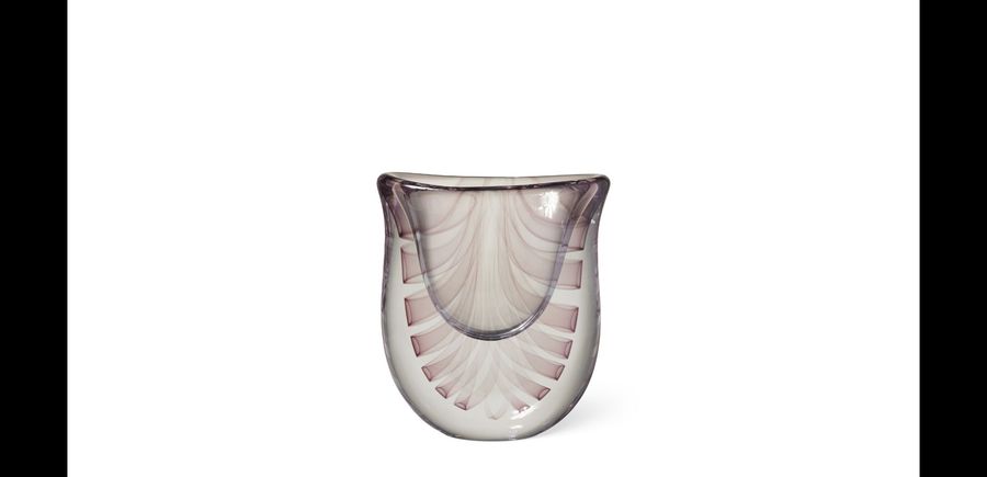 Изящная ваза Roche Bobois Petalo