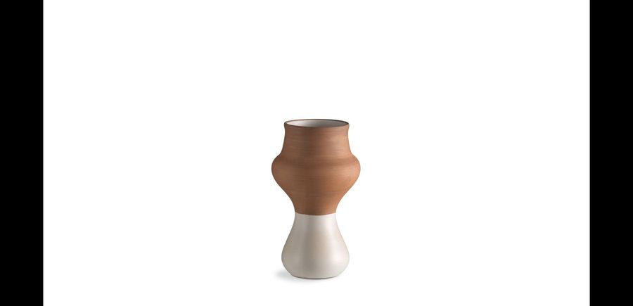 Лаконичная ваза Roche Bobois Rebond
