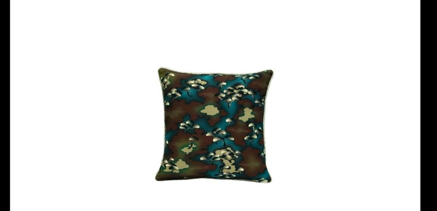 Уютная подушка Roche Bobois Kobe