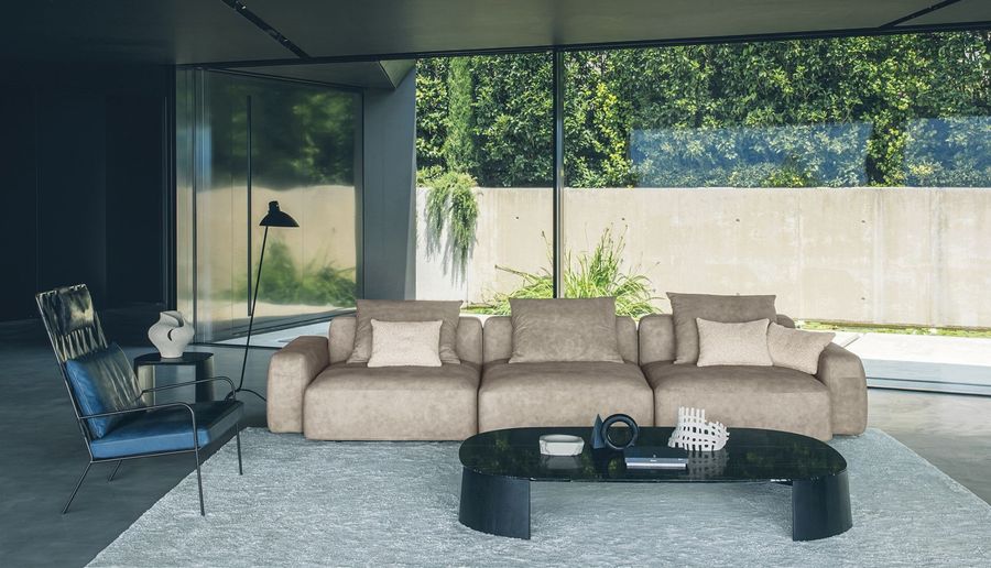 Шикарный диван Desiree Dorvan