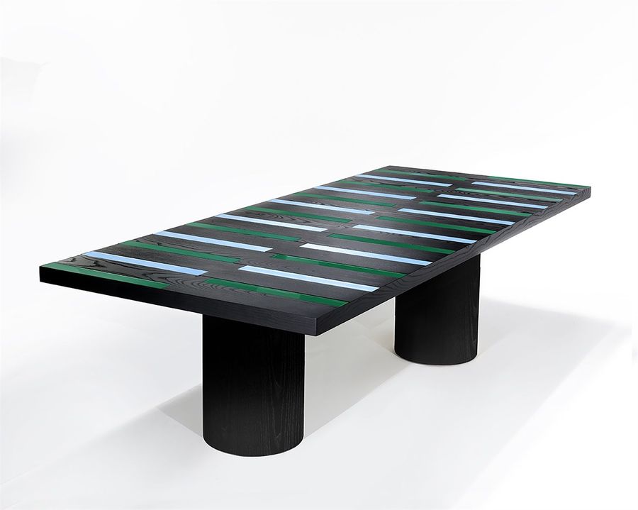 Стильный стол Zanotta Riga-Riga