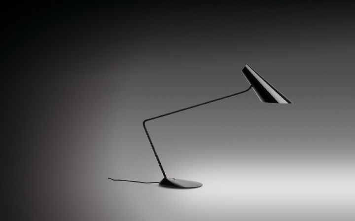 Современная настольная лампа Vibia I.Cono 0705